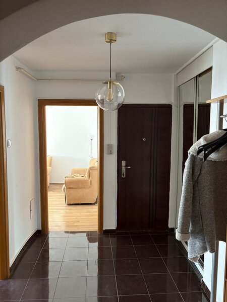 Trei camere,confortabil, luminos, centrala, parcare,