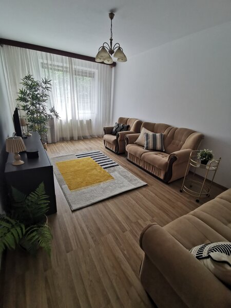 Trei camere,confortabil, luminos, centrala, parcare,