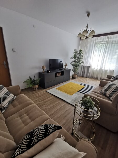 Trei camere,confortabil, luminos, centrala, parcare,